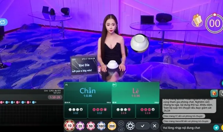 Giao diện chơi live casino cùng dealer xinh đẹp tại Cat368